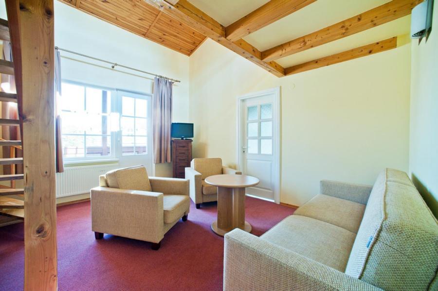 Vila Flora Juodkrantė Zewnętrze zdjęcie
