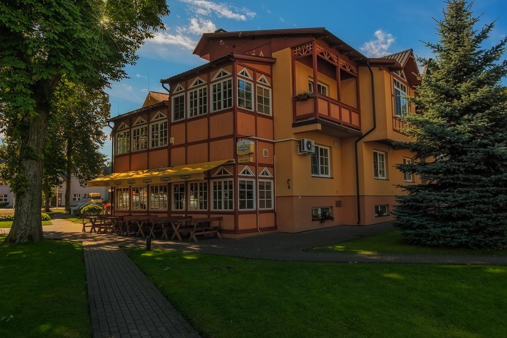 Vila Flora Juodkrantė Zewnętrze zdjęcie